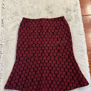 Beautiful designer 🌹 rose pattern black and red midi skirt with a flare.